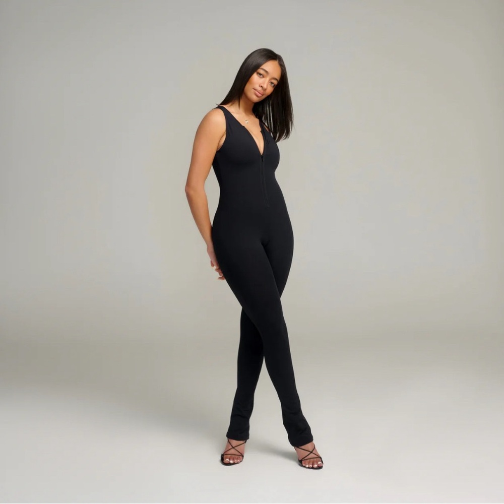 Stript Ari Bodysuit - L - Black - NWT